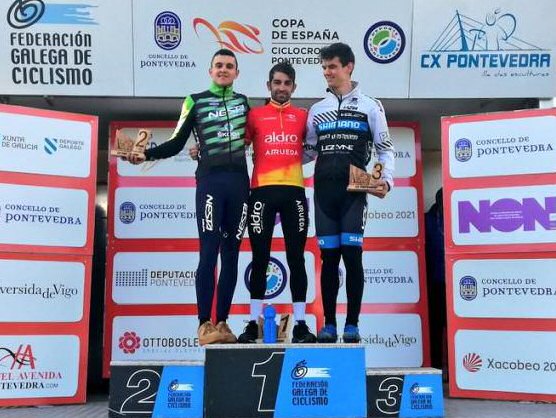 Ismael Esteban vence en Pontevedra y asegura la Copa de Espaa de Ciclocross