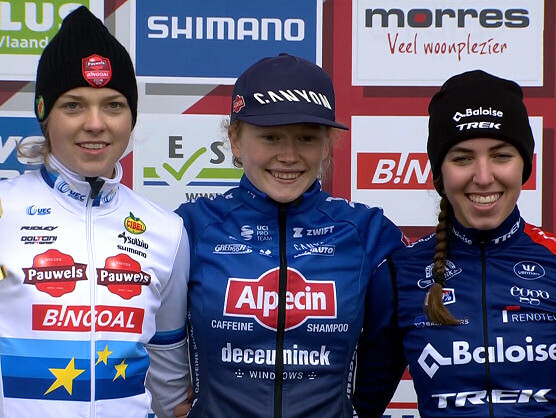 Copa del Mundo de ciclocross: Puck Pieterse se exhibe en Hulst