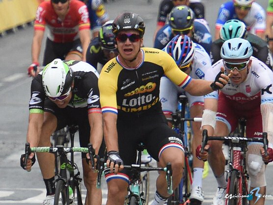 Tour de Noruega: Dylan Groenewegen se impone también en la tercera y es líder Tour de Noruega: Dylan Groenewegen se impone también en la tercera y es líder