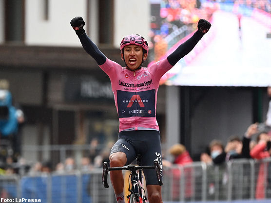 Giro de Italia: Egan Bernal afianza el liderato ganando la etapa reina