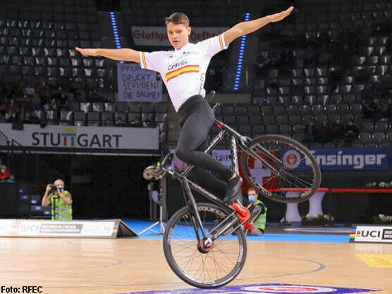 Emilio Arellano, bronce en el Mundial de ciclismo artstico