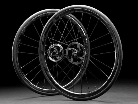 La lnea Black Label alcanza la cima de la gama Fulcrum Zero