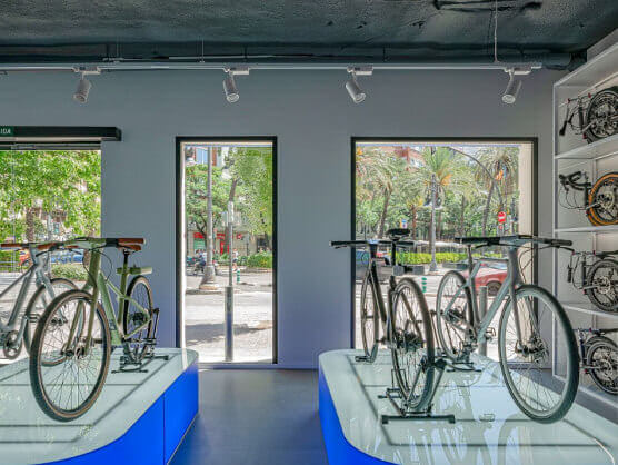 Go Blue abre su primera tienda de movilidad sostenible en Valencia