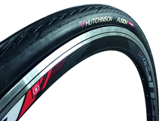 Hutchinson apuesta por el neumático Fusion 5 All Season para todo el año Hutchinson apuesta por el neumático Fusion 5 All Season para todo el año