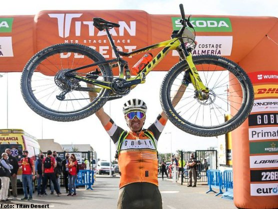 Titan Desert: Jess del Nero se impone en la primera etapa