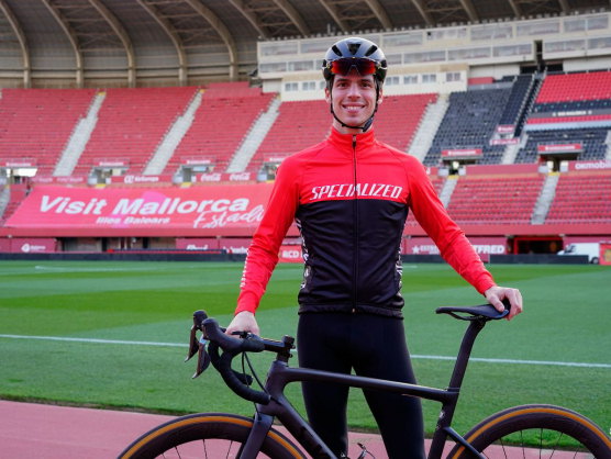 Joan Mir se suma al proyecto entre Specialized y el RCD Mallorca [Vdeo]