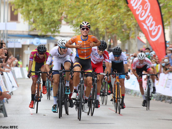 Juan Ayuso, con un doblete, y Eva Anguela, campeones de Espaa en Mallorca
