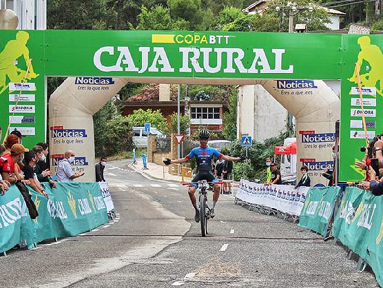 Copa Caja Rural BTT: Julen Latorre e Isabel Montañés se imponen en Estella Copa Caja Rural BTT: Julen Latorre e Isabel Montañés se imponen en Estella