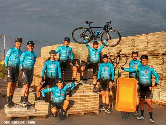 Kazajoz Team, el equipo extremeo que llam la atencin de la embajada de Kazajistn