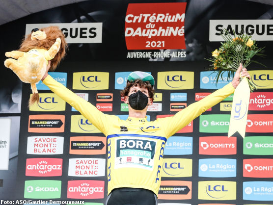 Critrium del Dauphin: Lukas Pstlberger se enfunda el amarillo ganando la segunda etapa