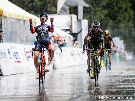 Japan Cup: Marco Canola bate a Benjamín Prades en el sprint Japan Cup: Marco Canola bate a Benjamín Prades en el sprint