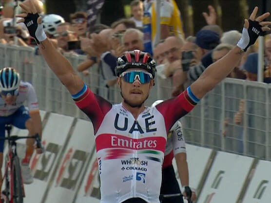 Matteo Trentin se hace con la victoria en el Giro del Vneto