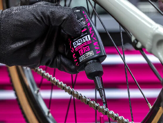Muc-Off presenta su nuevo lubricante para todo tipo de condiciones meteorolgicas
