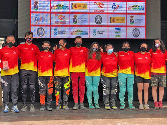 Menoyo y Zamora vencen en la cita inaugural del Open de Espaa de Descenso