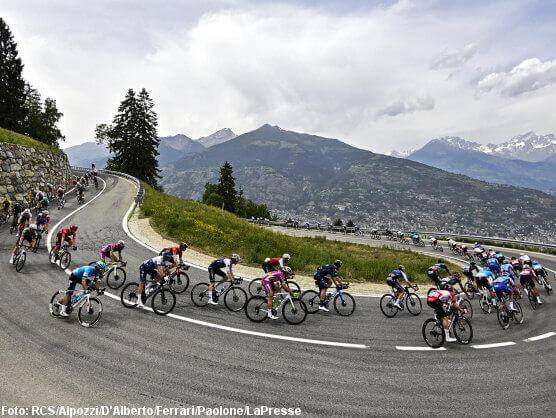 El Giro de Italia descansa antes de la semana decisiva con todo por decidir