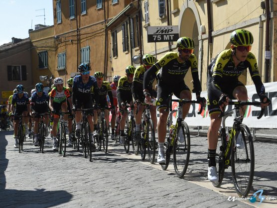 Listado oficial de corredores inscritos en la E3 Harelbeke BinckBank Classic 2019 Listado oficial de corredores inscritos en la E3 Harelbeke BinckBank Classic 2019
