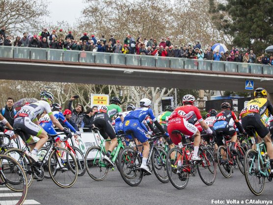 La Volta a Catalunya fomenta el ciclismo de base con una prueba jnior en Montjuc