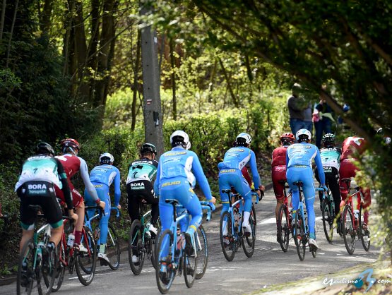 Listado oficial de corredores inscritos en la Vuelta a Castilla y Len 2018