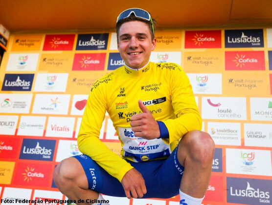 Vuelta al Algarve: Remco Evenepoel gana en el Alto da Foia para vestirse de amarillo