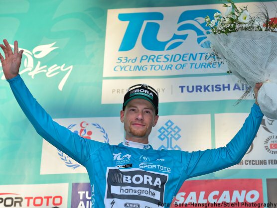 Vuelta a Turquía: Sam Bennett afianza el liderato ganando también la segunda etapa Vuelta a Turquía: Sam Bennett afianza el liderato ganando también la segunda etapa