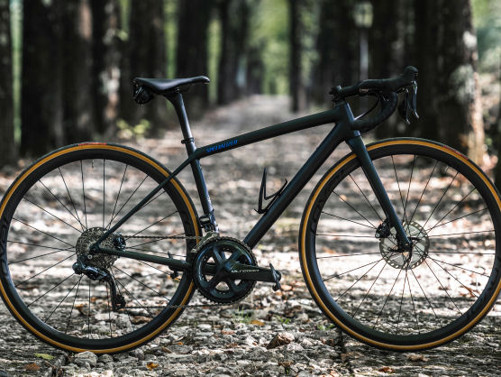 Specialized presenta las Aethos Pro y Expert, versiones ms asequibles