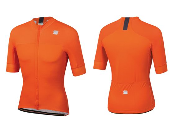 Sportful renueva su maillot Clssics, ideal para la primavera