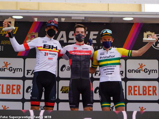 Thomas Griot y Rebecca McConnell ganan el Superprestigio Faster MTB de Tibi