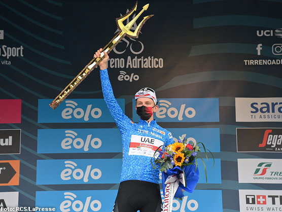 Tirreno-Adriático: Tadej Pogacar: "El triunfo confirma un gran comienzo de temporada" Tirreno-Adriático: Tadej Pogacar: "El triunfo confirma un gran comienzo de temporada"