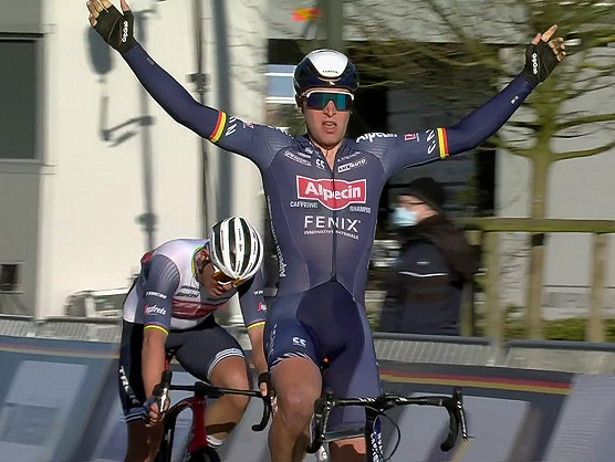 Tim Merlier se hace con la Bredene Koksijde Classic