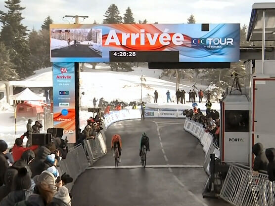 Tour de La Provenza: Matthew Riccitello bate a Carlos Rodríguez en la cima de la Montagne de Lure Tour de La Provenza: Matthew Riccitello bate a Carlos Rodríguez en la cima de la Montagne de Lure