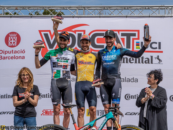 Samparisi y Ames triunfan en la etapa final, Becking y Wst campeones de la VolCAT 2023