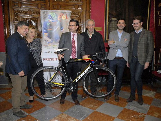 La Vuelta a Andalucía vuelve a la ciudad de Granada tras 14 años de ausencia La Vuelta a Andalucía vuelve a la ciudad de Granada tras 14 años de ausencia