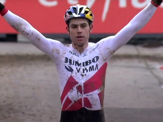 Wout Van Aert vence en Overijse y gana la Copa del Mundo de ciclocross