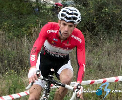 Aitor Hernández también gana en el II Ciclocross de Legazpi Aitor Hernández también gana en el II Ciclocross de Legazpi