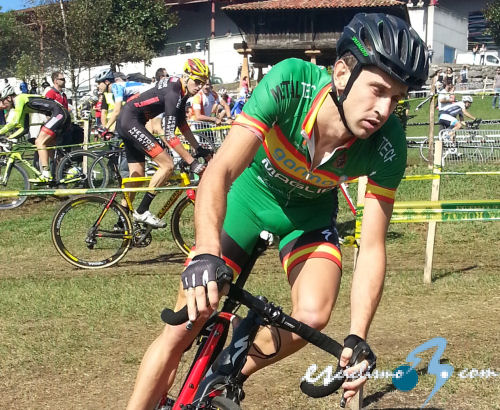 Aitor Hernández revalida su título de Campeón de Euskadi en Lezama Aitor Hernández revalida su título de Campeón de Euskadi en Lezama
