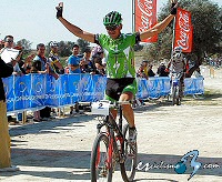 Díaz de la Peña y Bouhet se llevaron la cuarta prueba del Open de Madrid de Mountain Bike Díaz de la Peña y Bouhet se llevaron la cuarta prueba del Open de Madrid de Mountain Bike