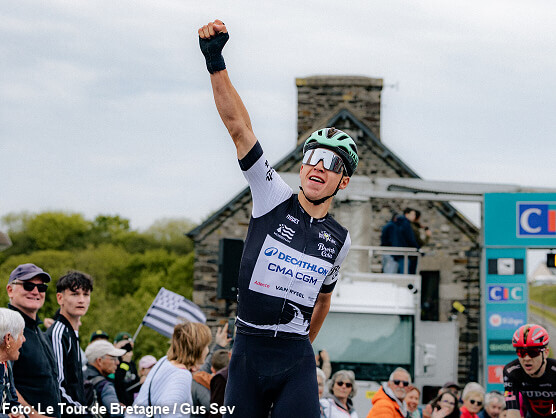 Aubin Sparfel gana en Lanfains y asalta el liderato del Tour de Breta�a