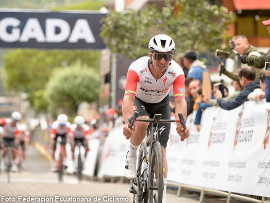 Bayron Guamá gana en Baños y se convierte en el primer líder de la Vuelta a Ecuador 2026 Bayron Guamá gana en Baños y se convierte en el primer líder de la Vuelta a Ecuador 2026