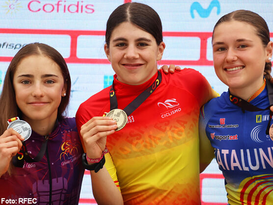 Alejandra Neira y Fran Alemany, Campeones de España Cadetes en los Escolares de Avilés Alejandra Neira y Fran Alemany, Campeones de España Cadetes en los Escolares de Avilés