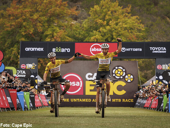 Cape Epic: Toyota-Specialized-NinetyOne y Ghost Factory Racing dominan en la penúltima etapa Cape Epic: Toyota-Specialized-NinetyOne y Ghost Factory Racing dominan en la penúltima etapa