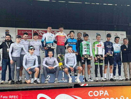 Enrique Maranchón, primer líder de la Copa de España Júnior Cofidis tras imponerse en Don Benito Enrique Maranchón, primer líder de la Copa de España Júnior Cofidis tras imponerse en Don Benito