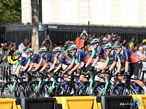 El fenómeno Paul Seixas impulsa la apuesta del equipo Decathlon por el ciclismo femenino El fenómeno Paul Seixas impulsa la apuesta del equipo Decathlon por el ciclismo femenino