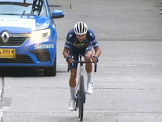 Diego Camargo conquista en solitario la etapa reina del Clsico RCN y se viste de lder