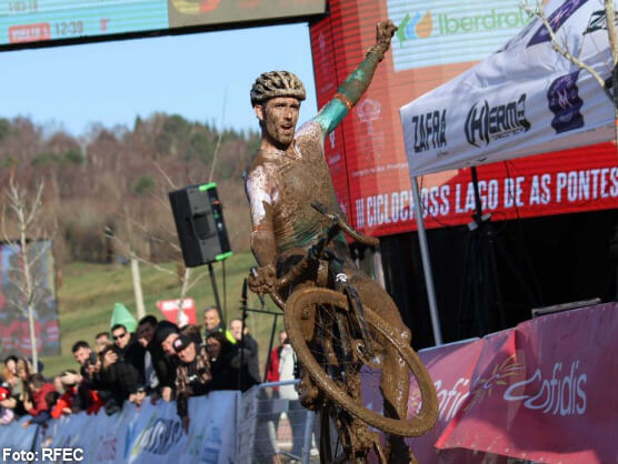 Los campeones de España estrenarán sus maillots en la Copa del Mundo de Ciclocross de Benidorm Los campeones de España estrenarán sus maillots en la Copa del Mundo de Ciclocross de Benidorm