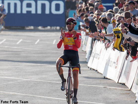 Copa del Mundo de ciclocross: Felipe Orts: "El octavo puesto es un éxito" Copa del Mundo de ciclocross: Felipe Orts: "El octavo puesto es un éxito"