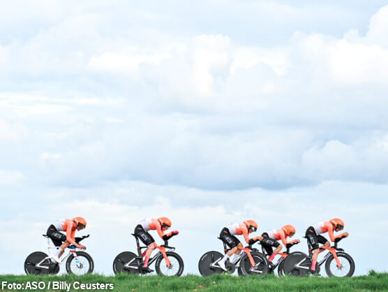 Ineos en la contrarreloj por equipos