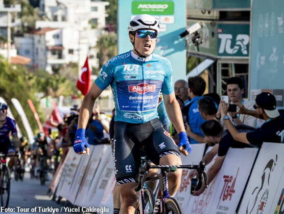 Tour de Turqua: Jasper Philipsen repite victoria en Kalkan
