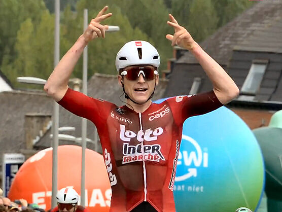 Jenno Berckmoes gana la tercera etapa y se convierte en l�der del Renewi Tour