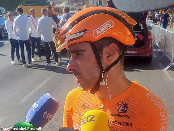 Vuelta a España: Jon Aberasturi: "Ha sido un sprint super rápido" Vuelta a España: Jon Aberasturi: "Ha sido un sprint super rápido"