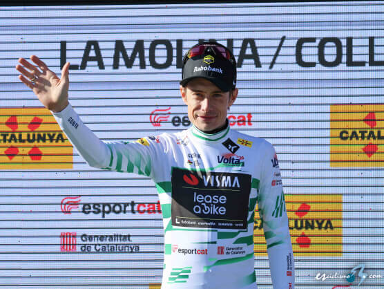 Jonas Vingegaard se viste de líder Jonas Vingegaard se viste de líder